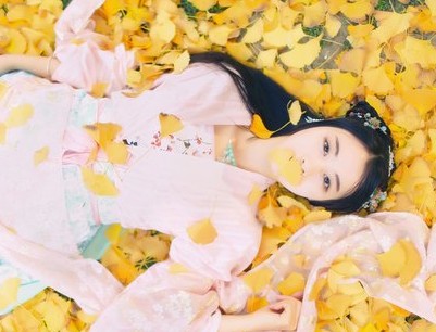 两个字的女生网名设计:浅念 ∞ 1
