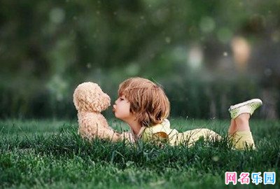 关于幼稚的昵称 好听幼稚的网名