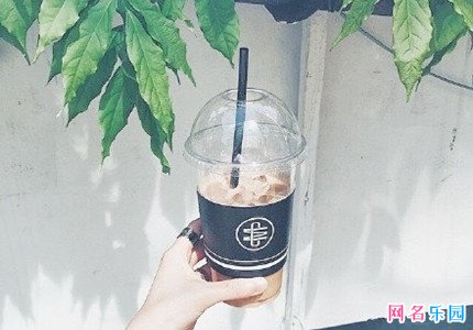 一眼就吸引人的网名三个字