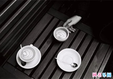 抖音两个字吸引粉丝的昵称