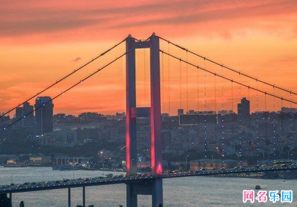 ���˿����кøе�����Ů��