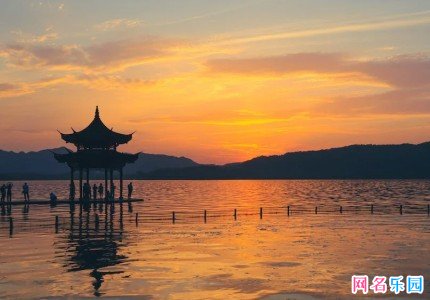 女人优雅有韵味五字的网名